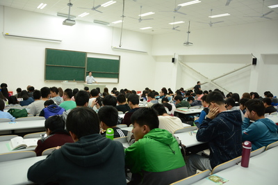 落实师生共同体建设方案 理学院高数“学习促进坊”开班