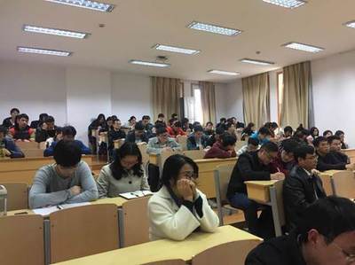 王明生教授为数学系师生作十九大精神专题辅导报告