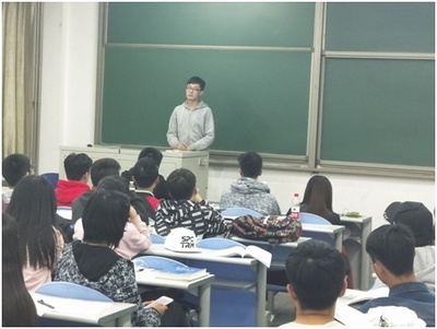 【国际文化交流月】数学系学长学姐进小班分享出国经验