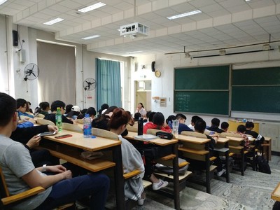 数学系教学评估应知应会学习年级大会